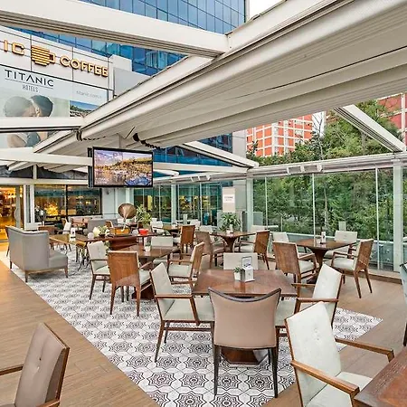 泰坦尼克港口巴克科伊酒店