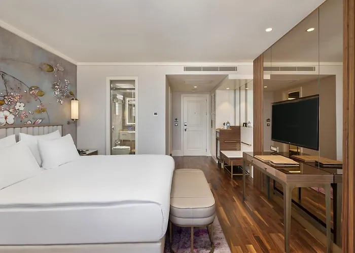 Titanic Port Bakirkoy