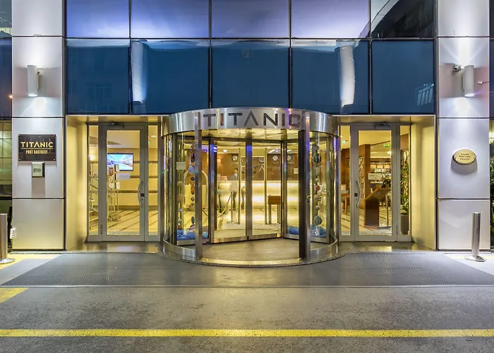 Hotell Titanic Port Bakirkoy 5*
