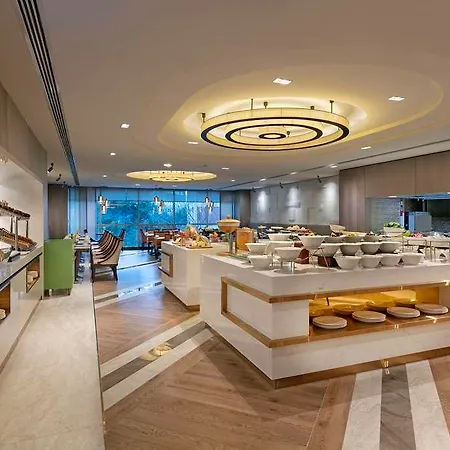 Titanic Port Bakirkoy 5* Isztambul